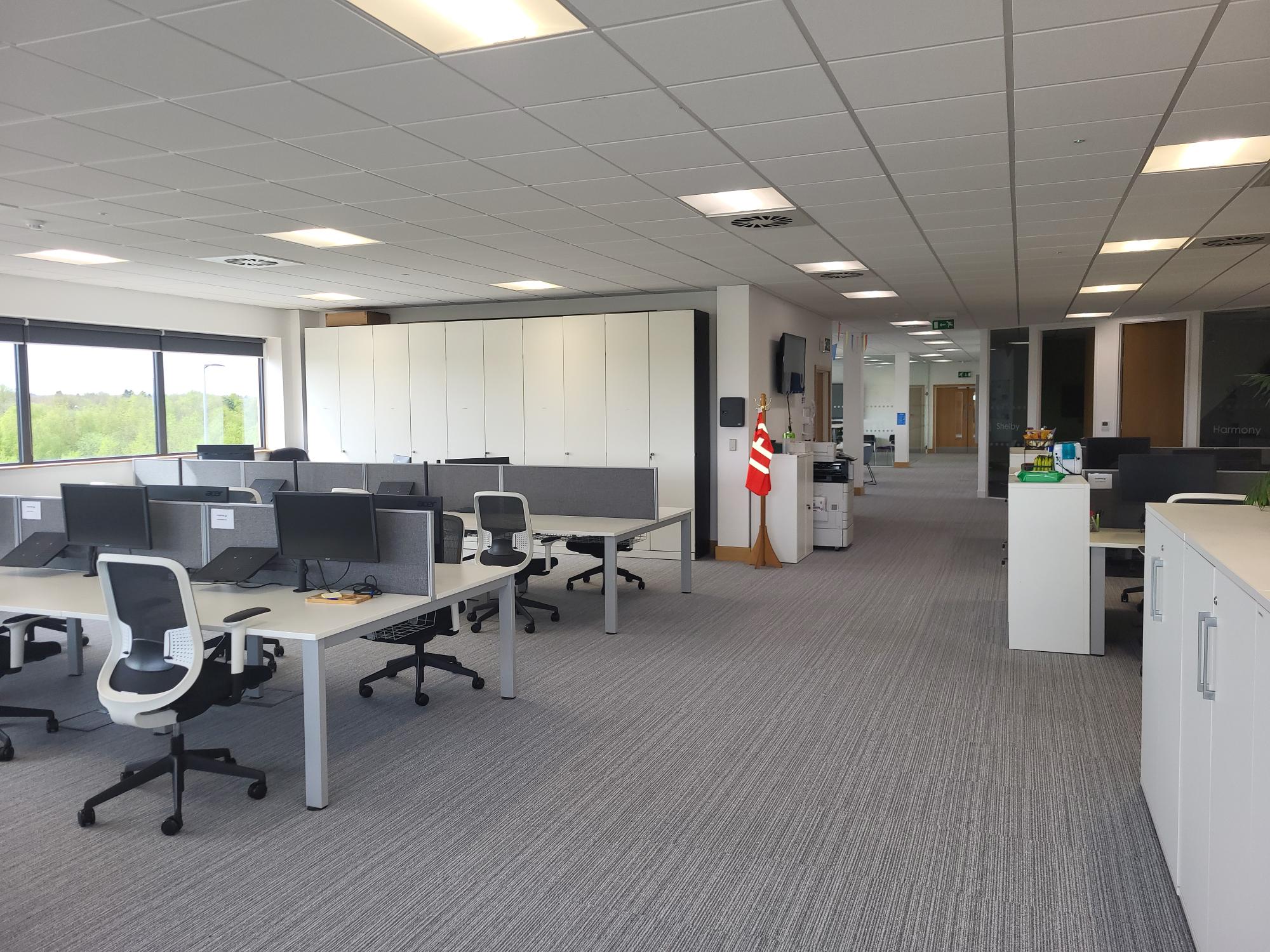 Office in Cannock - photo 3